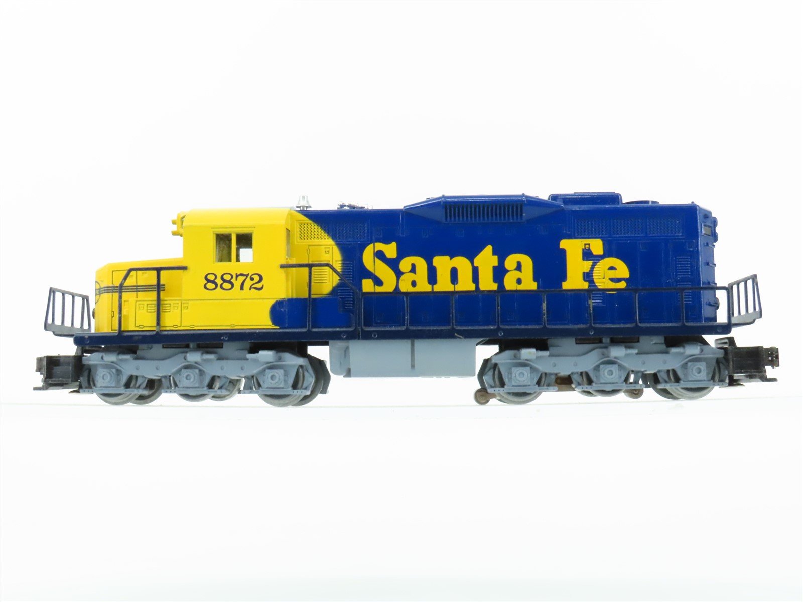 O Gauge 3-Rail Lionel ATSF Santa Fe GP20 Diesel Locomotive #8872 UNPOWERED