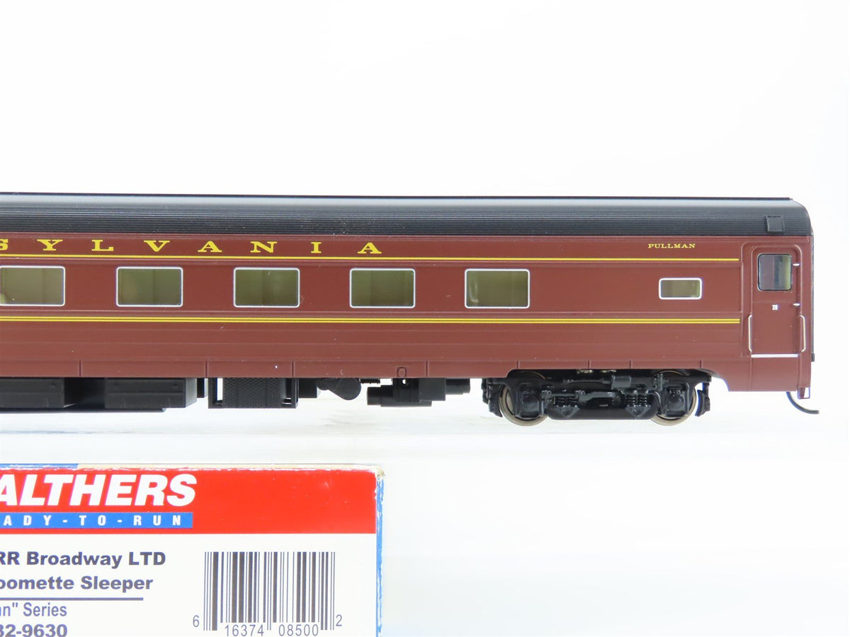 HO Scale Walthers 932-9630 PRR Pennsylvania Broadway Limited Sleeper Passenger