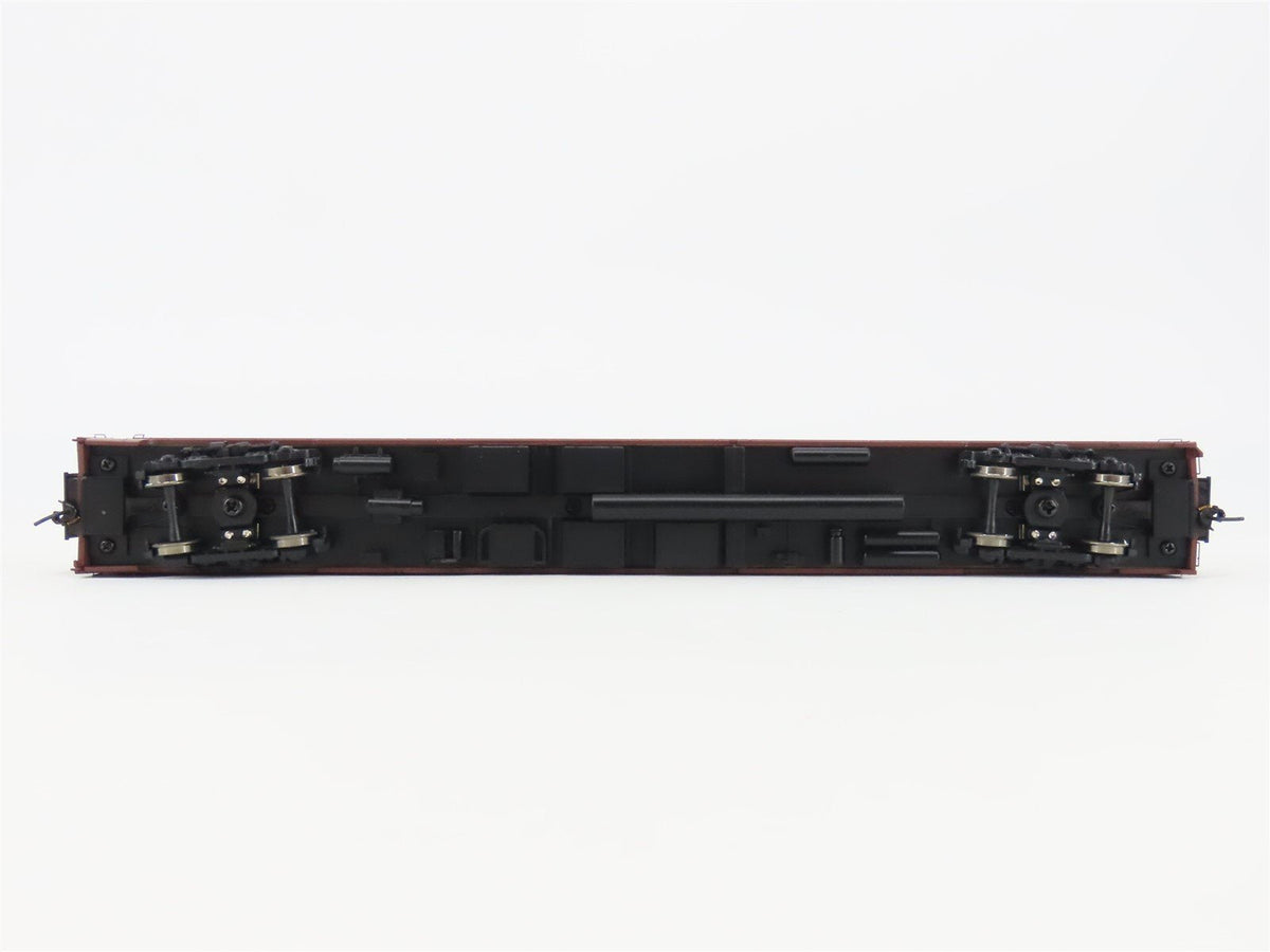 HO Scale Walthers 932-9630 PRR Pennsylvania Broadway Limited Sleeper Passenger