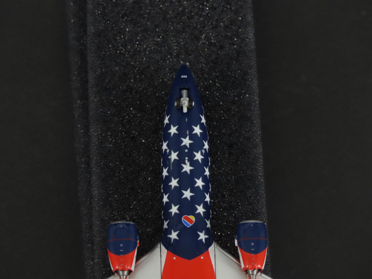 1:400 NG Models 58110 Die-Cast Southwest Airlines B737-800 Airliner N500WR