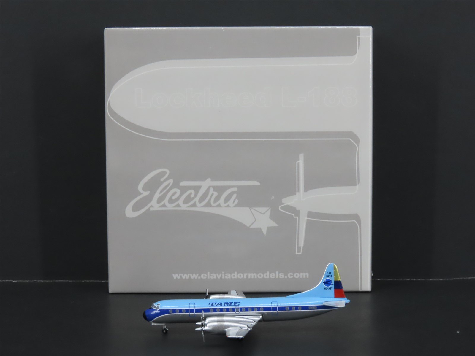 1:400 El Aviador Die-Cast Tame Lockheed L-188 Electra Airliner FAE 1052 HC-AZY