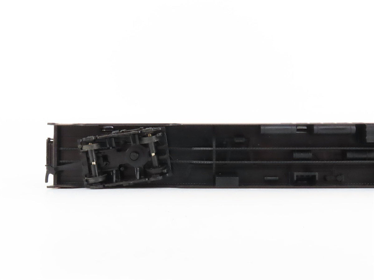 HO Scale IHC Premier Series 48114 IC Illinois Central Combine Passenger #1902