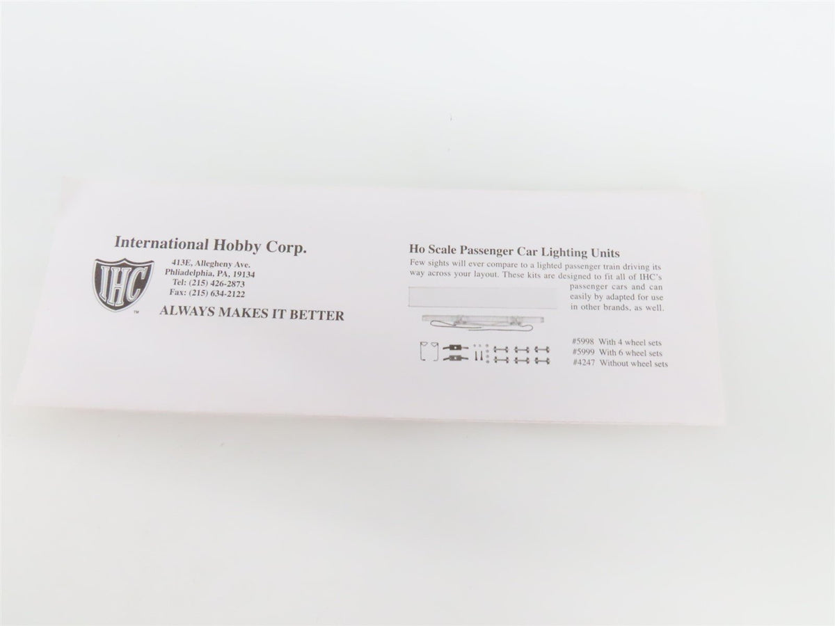 HO Scale IHC Premier Series 48114 IC Illinois Central Combine Passenger #1902