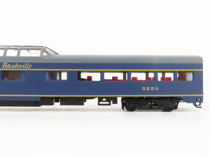 HO IHC Premier Series 48137 L&N Louisville & Nashville Vista Dome Passenger 3258