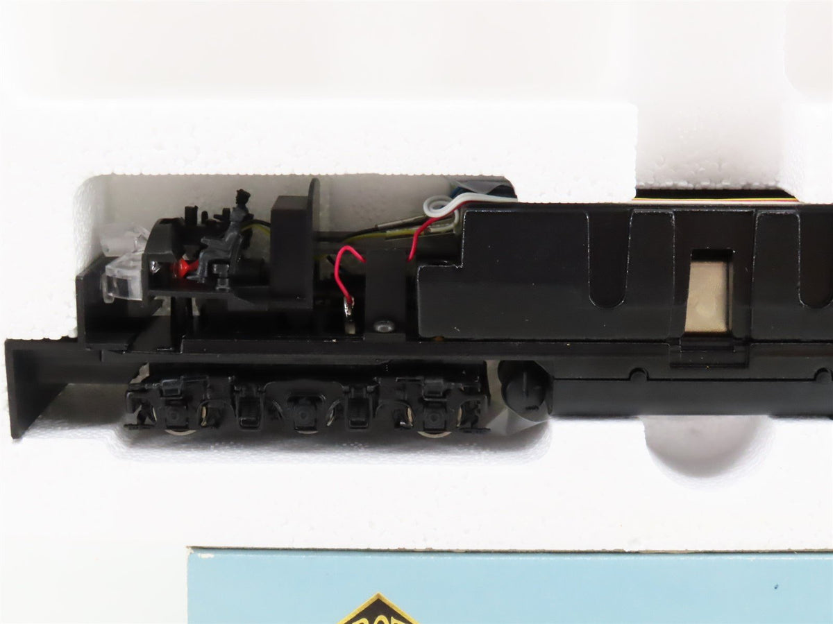 HO Scale Proto 2000 8092 B&amp;O Baltimore &amp; Ohio E8/9A Diesel Locomotive #28