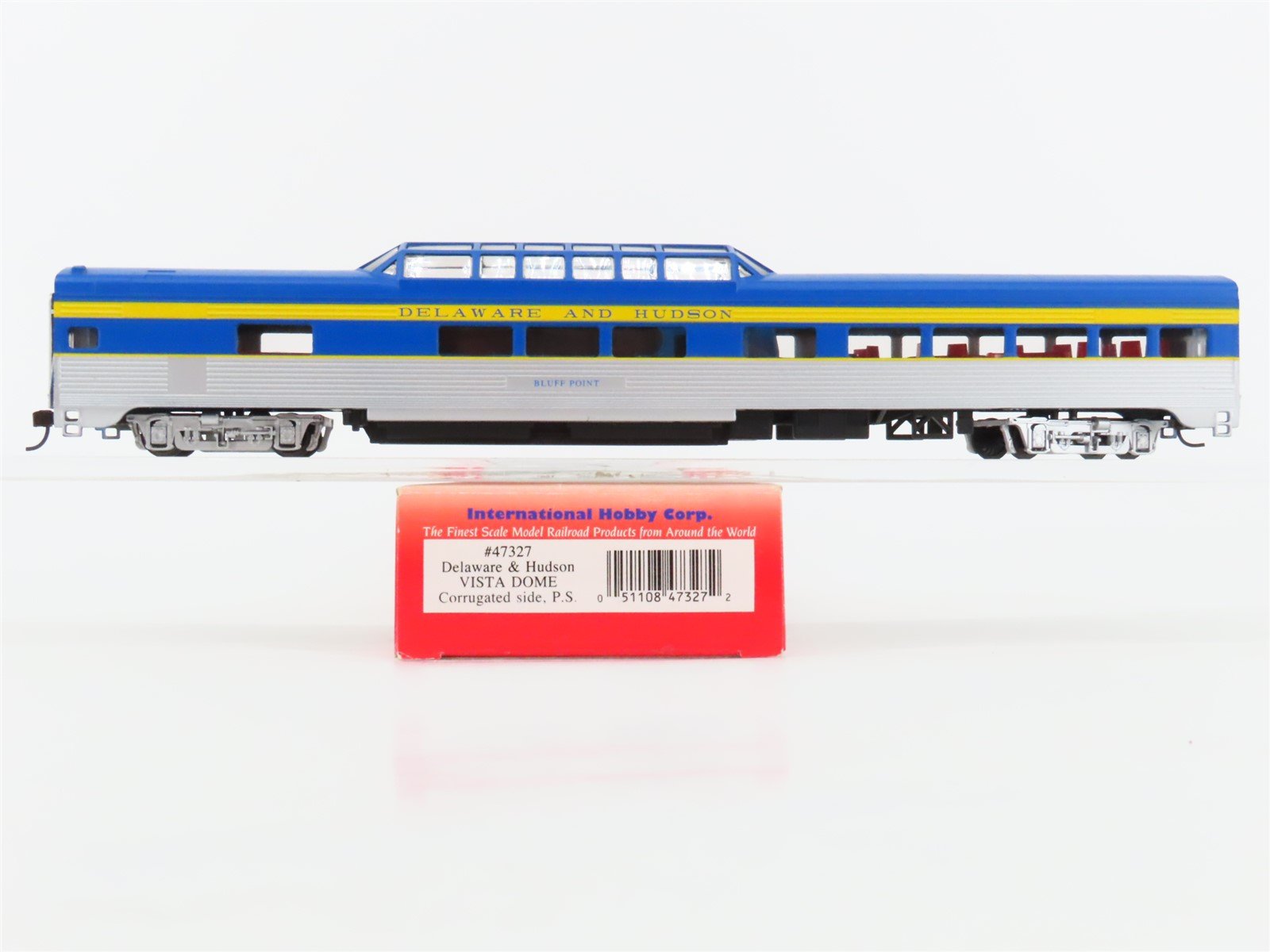 HO IHC Premier 47327 D&H Delaware & Hudson Vista Dome Passenger "Bluff Point"