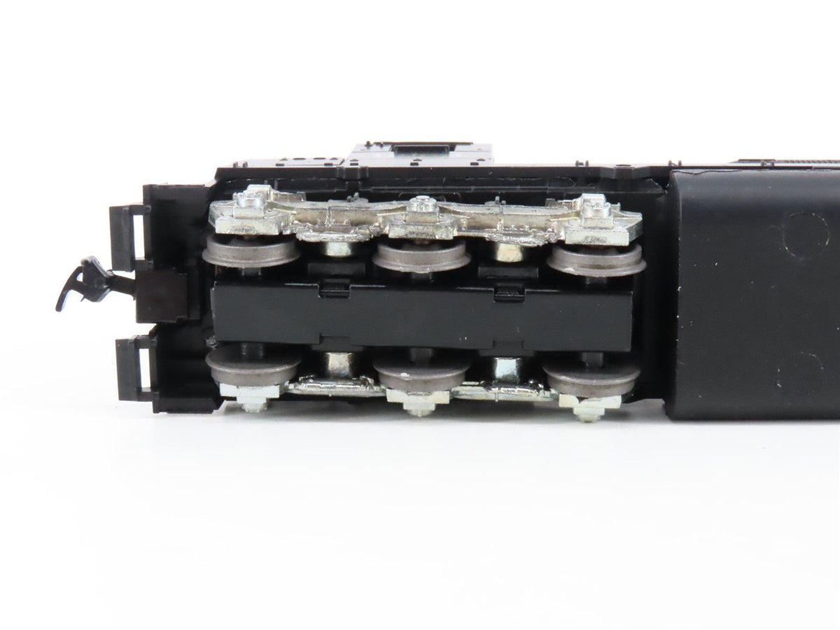 HO Scale Athearn 4166 PRR Pennsylvania SD45 Diesel Locomotive #8962