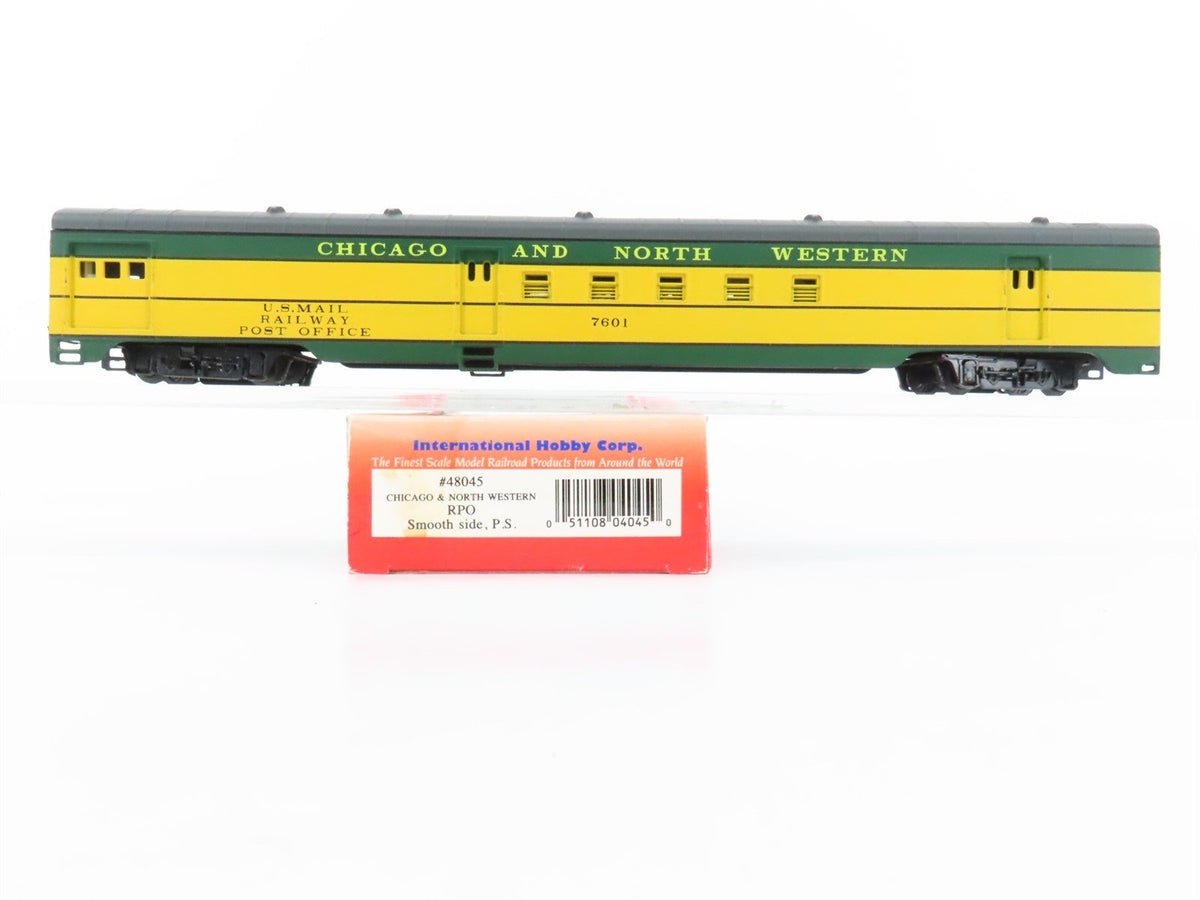 HO Scale IHC Premier 48045 C&amp;NW Chicago &amp; North Western RPO Passenger #7601