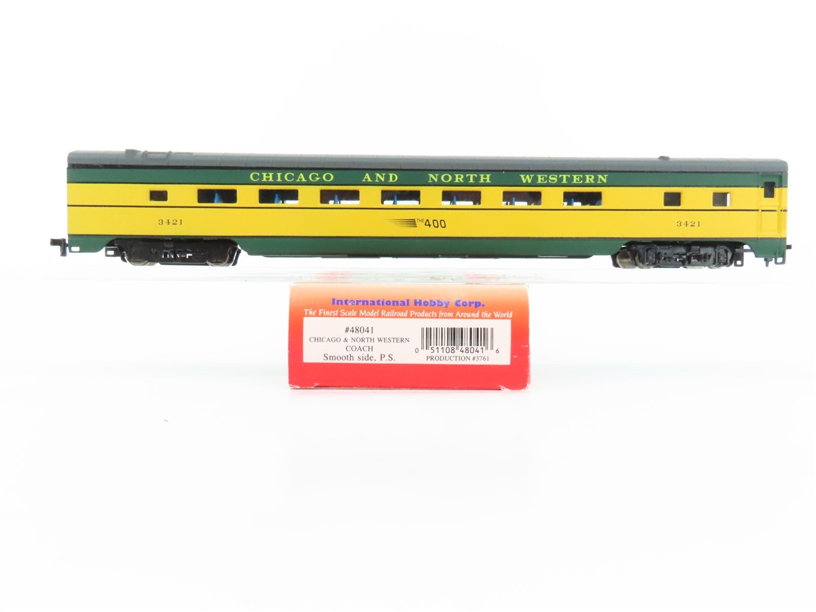 HO IHC Premier 48041 C&NW Chicago & North Western "400" Coach Passenger #3421