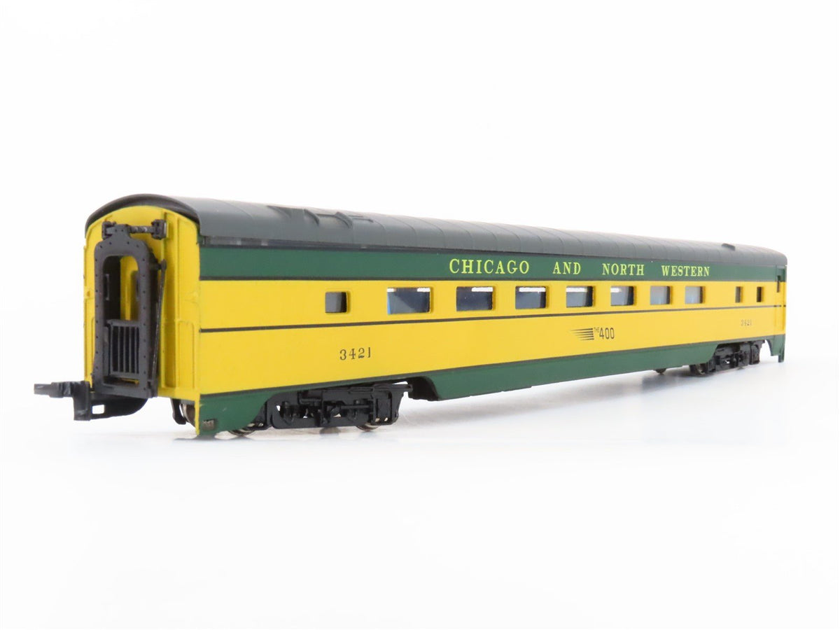 HO IHC Premier 48041 C&amp;NW Chicago &amp; North Western &quot;400&quot; Coach Passenger #3421