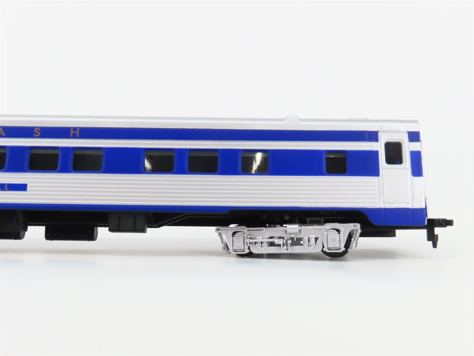 HO Scale IHC Premier Series 47973 WAB Wabash Observation Passenger 