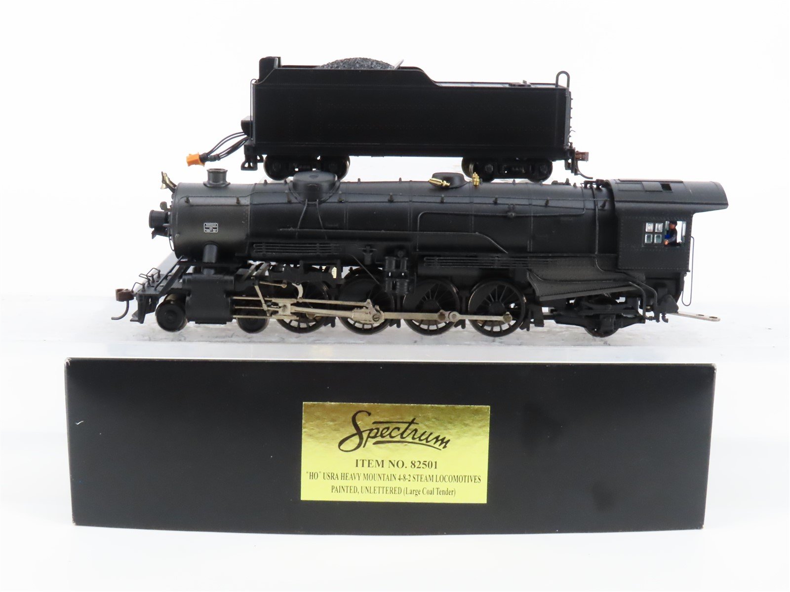 HO Bachmann Spectrum 82501 Unlettered 4-8-2 Heavy Mountain Steam - DCC Ready