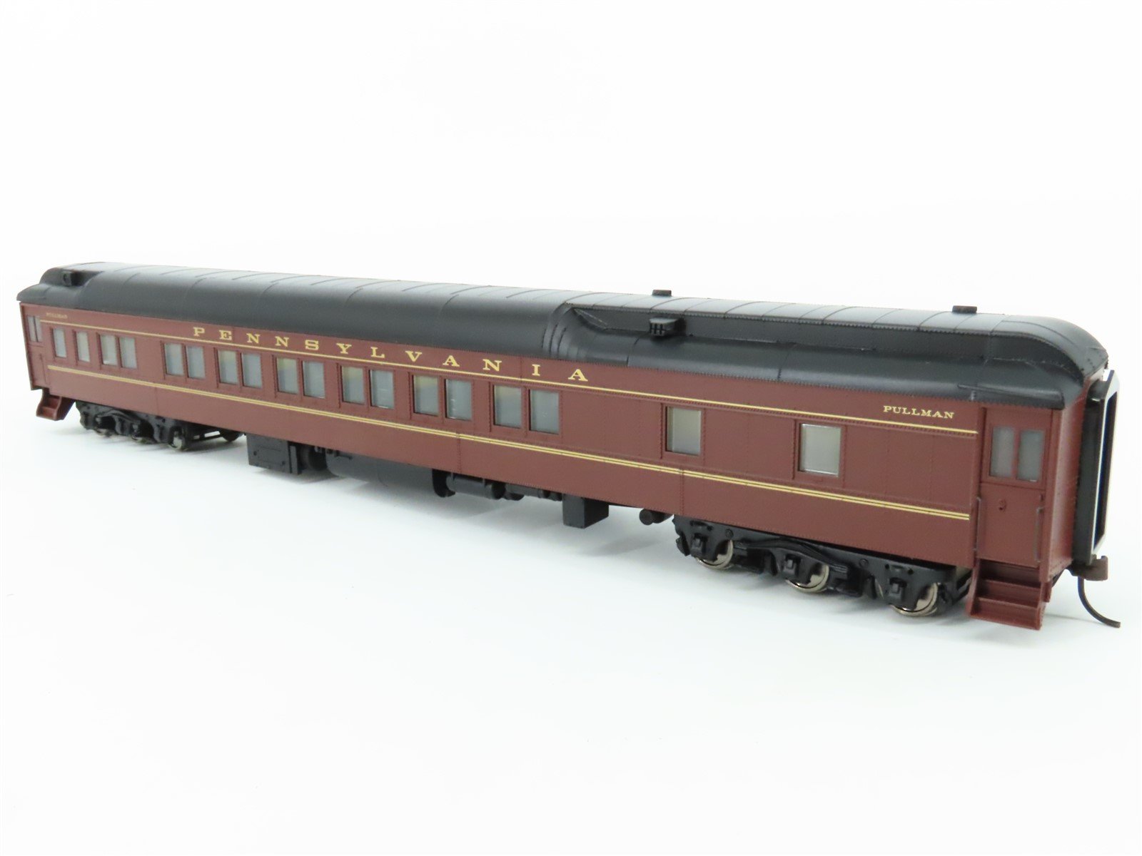 HO Scale Walthers 932-10004 PRR Pennsylvania Pullman HW 12-1 Sleeper Passenger
