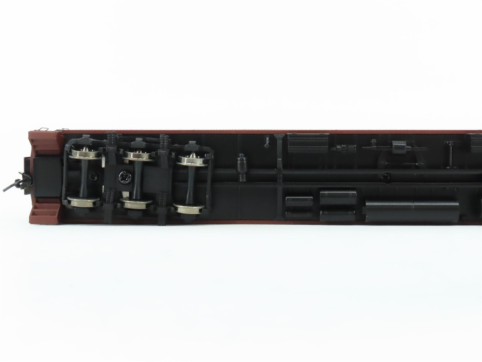 HO Scale Walthers 932-10204 PRR Pennsylvania HW 14 Section Sleeper Passenger