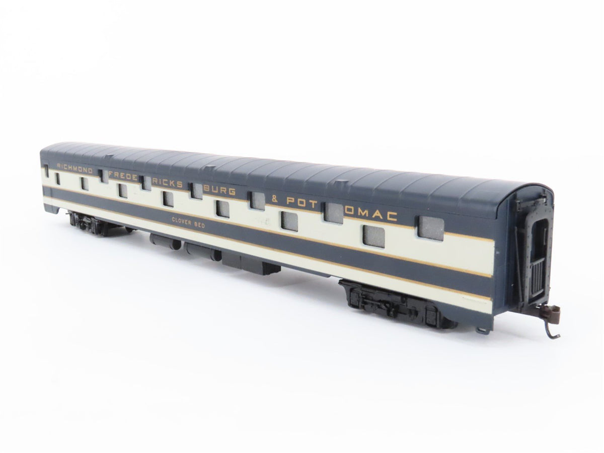 HO Scale IHC Premier Series 48236 RF&amp;P Sleeper Passenger &quot;Clover Bed&quot;