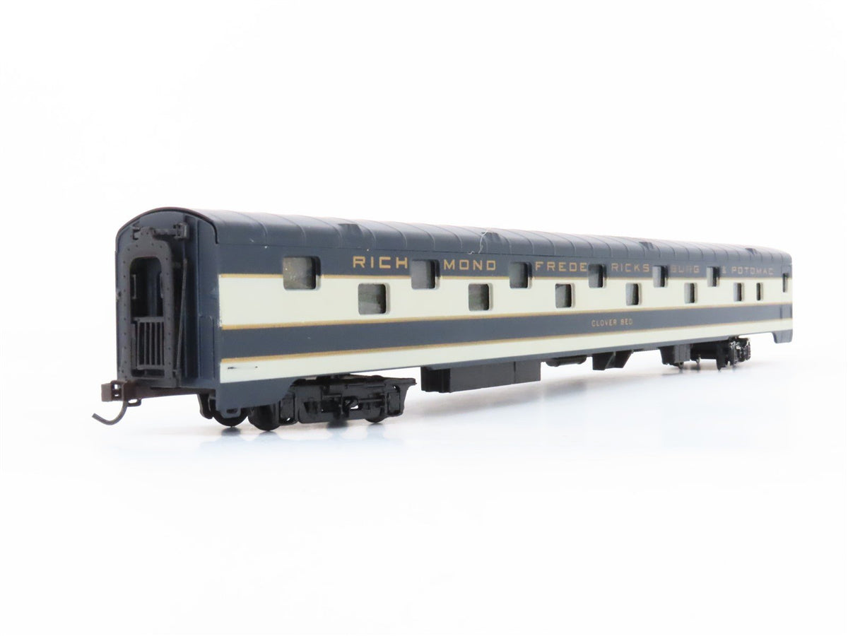 HO Scale IHC Premier Series 48236 RF&amp;P Sleeper Passenger &quot;Clover Bed&quot;