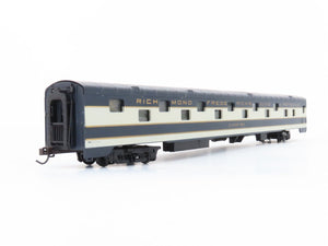 HO Scale IHC Premier Series 48236 RF&P Sleeper Passenger 