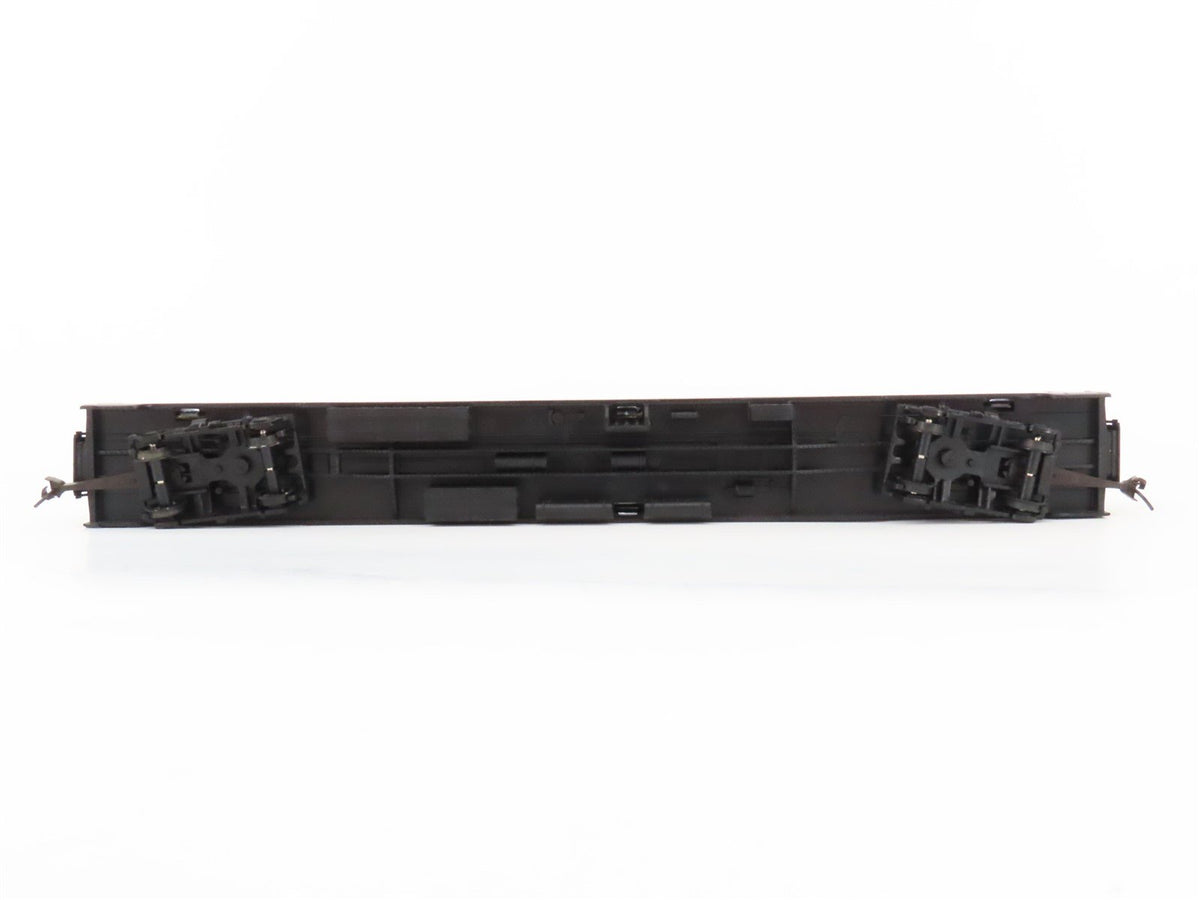HO Scale IHC Premier Series 48236 RF&amp;P Sleeper Passenger &quot;Clover Bed&quot;