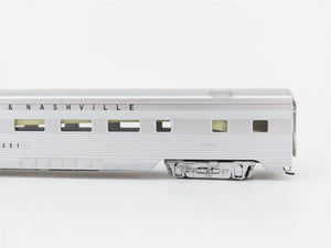 HO Scale IHC Premier 47881 L&N Louisville & Nashville Coach Passenger #3251