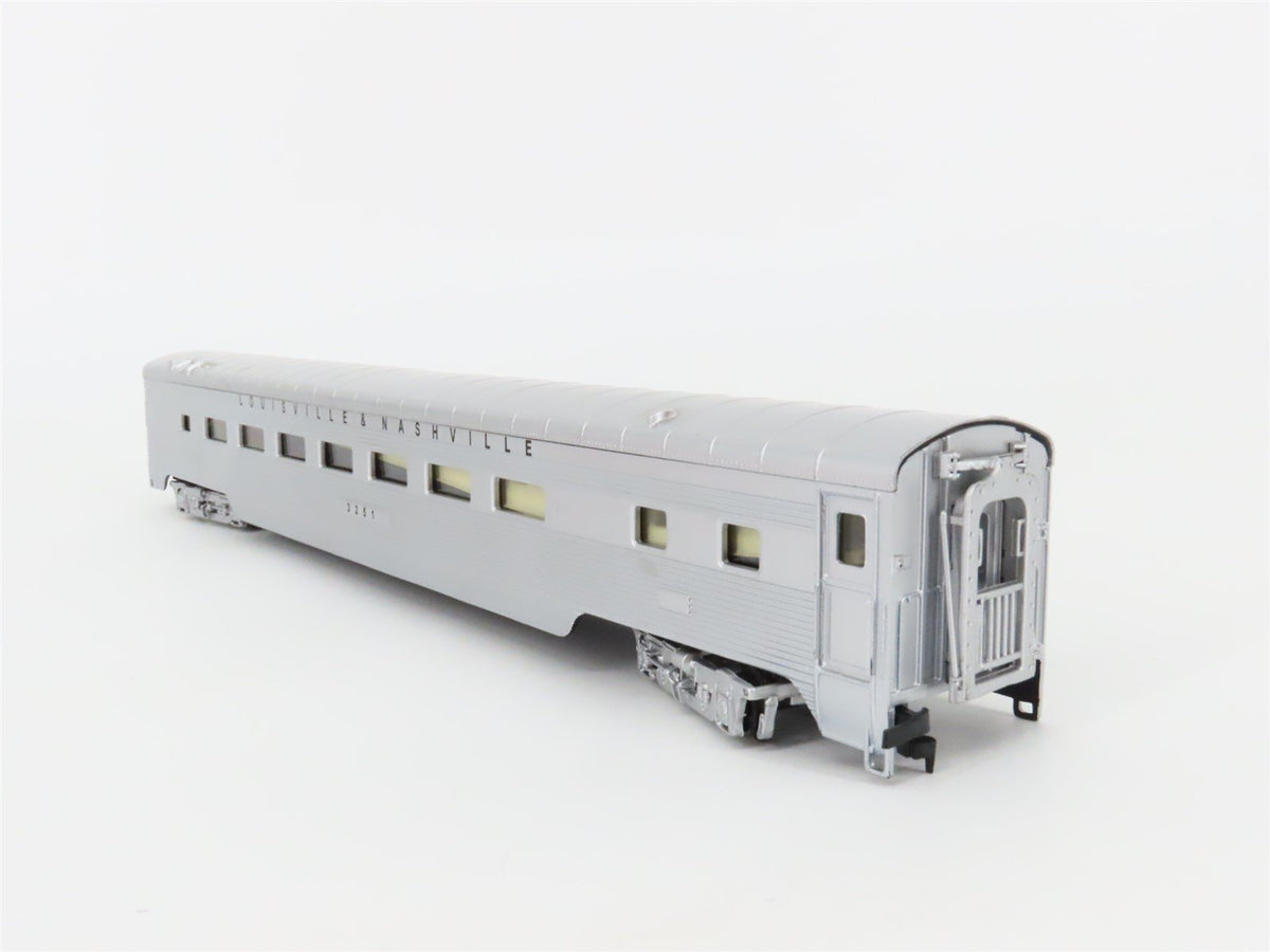 HO Scale IHC Premier 47881 L&amp;N Louisville &amp; Nashville Coach Passenger #3251