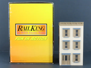 O 1/48 Scale MTH RailKing 30-9079 3-Story Town House - Tan w/ Dark Tan Trim