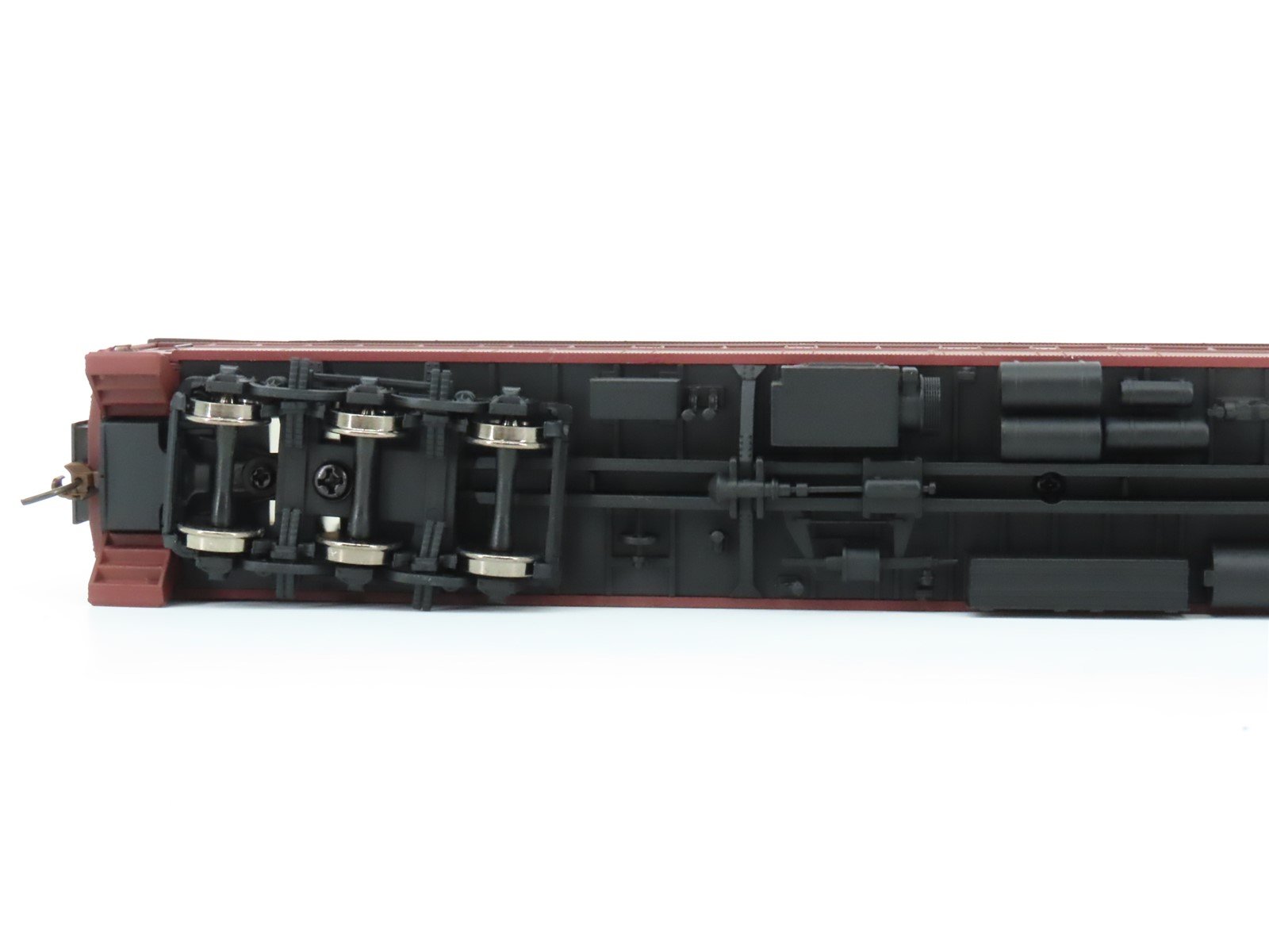 HO Scale Walthers 932-10404 PRR Pennsylvania HW 6-3 Sleeper Passenger