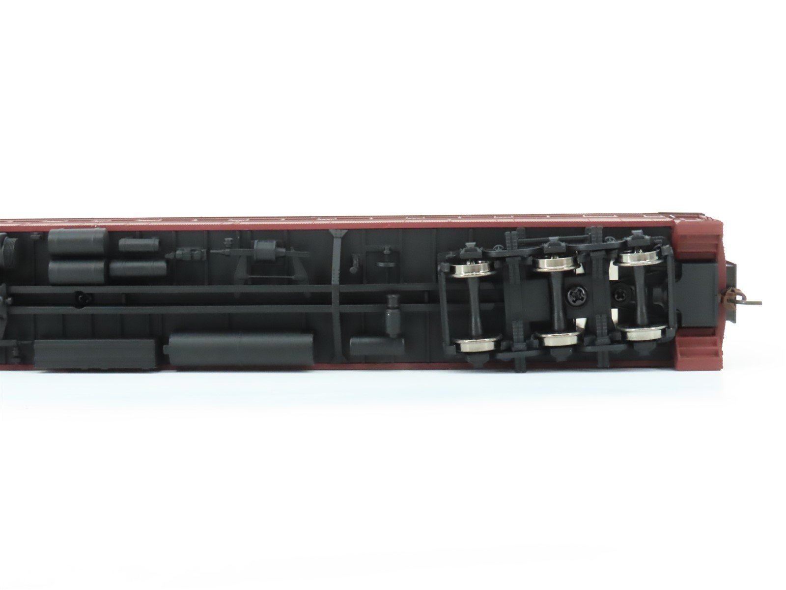 HO Scale Walthers 932-10404 PRR Pennsylvania HW 6-3 Sleeper Passenger