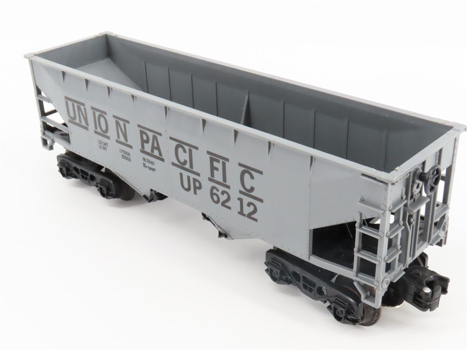 O Gauge 3-Rail K-Line K-6212 UP Union Pacific 2 Bay Hopper w/Load #6212