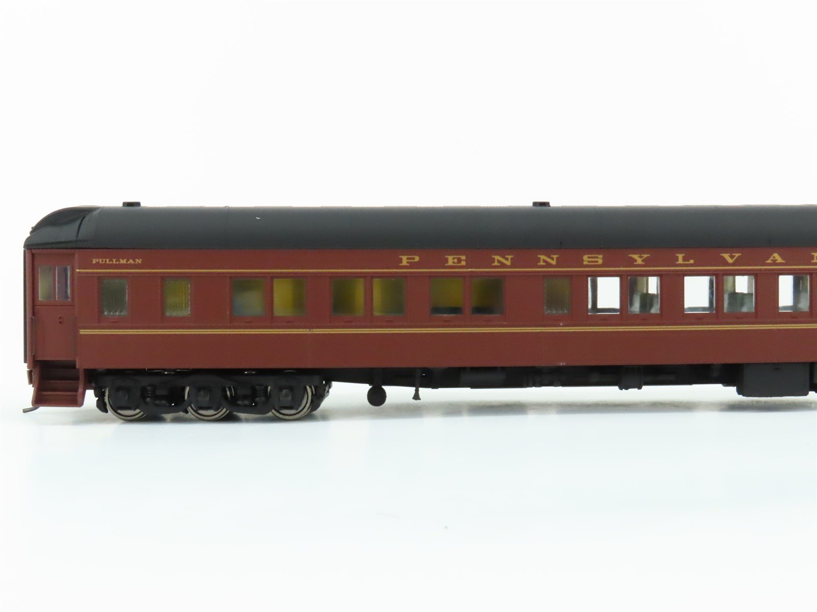 HO Scale Walthers 932-10554 PRR Pennsylvania HW 10-1-2 Sleeper Passenger