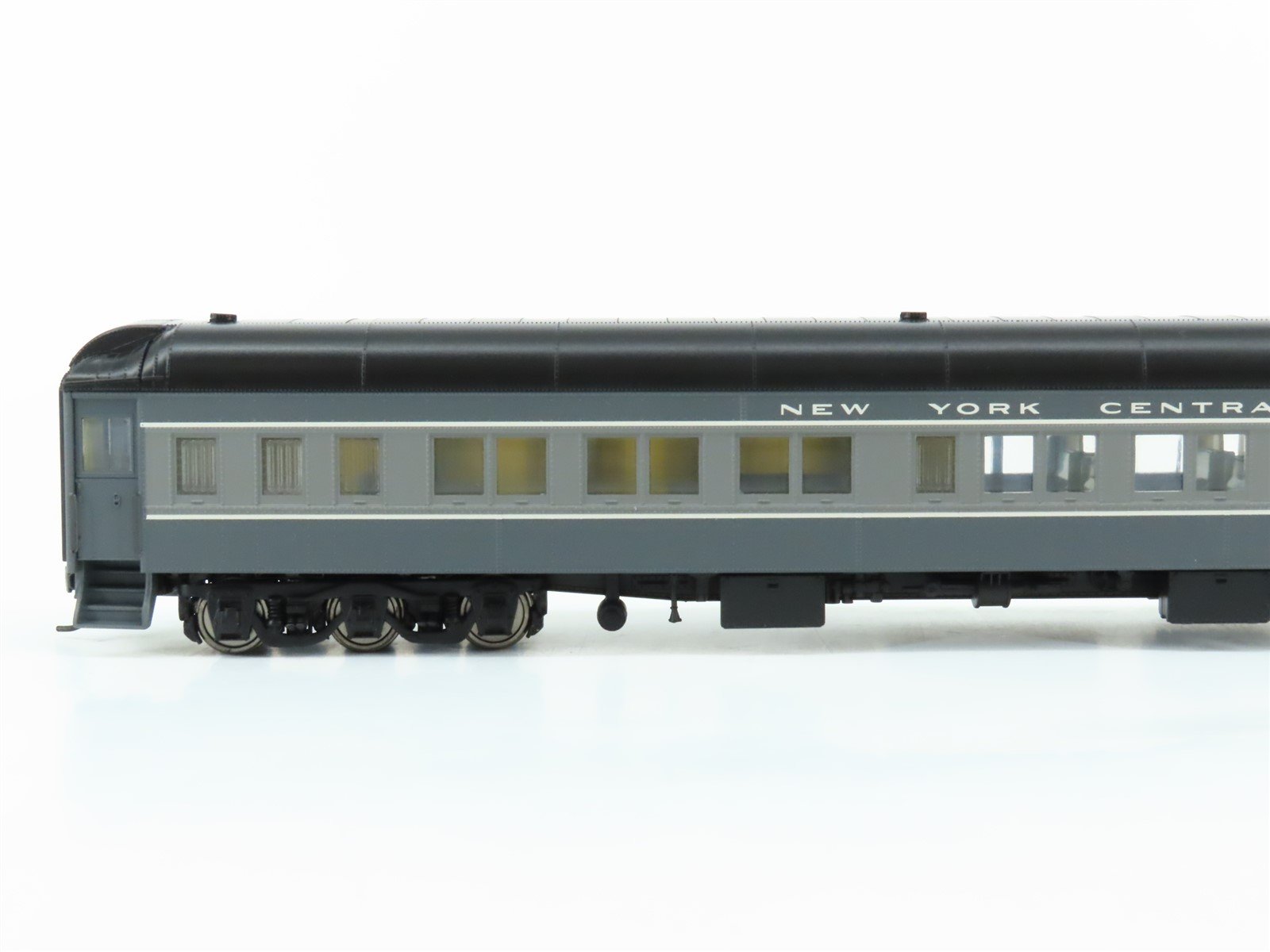 HO Scale Walthers 932-10057 NYC New York Central HW 8-1-2 Sleeper Passenger