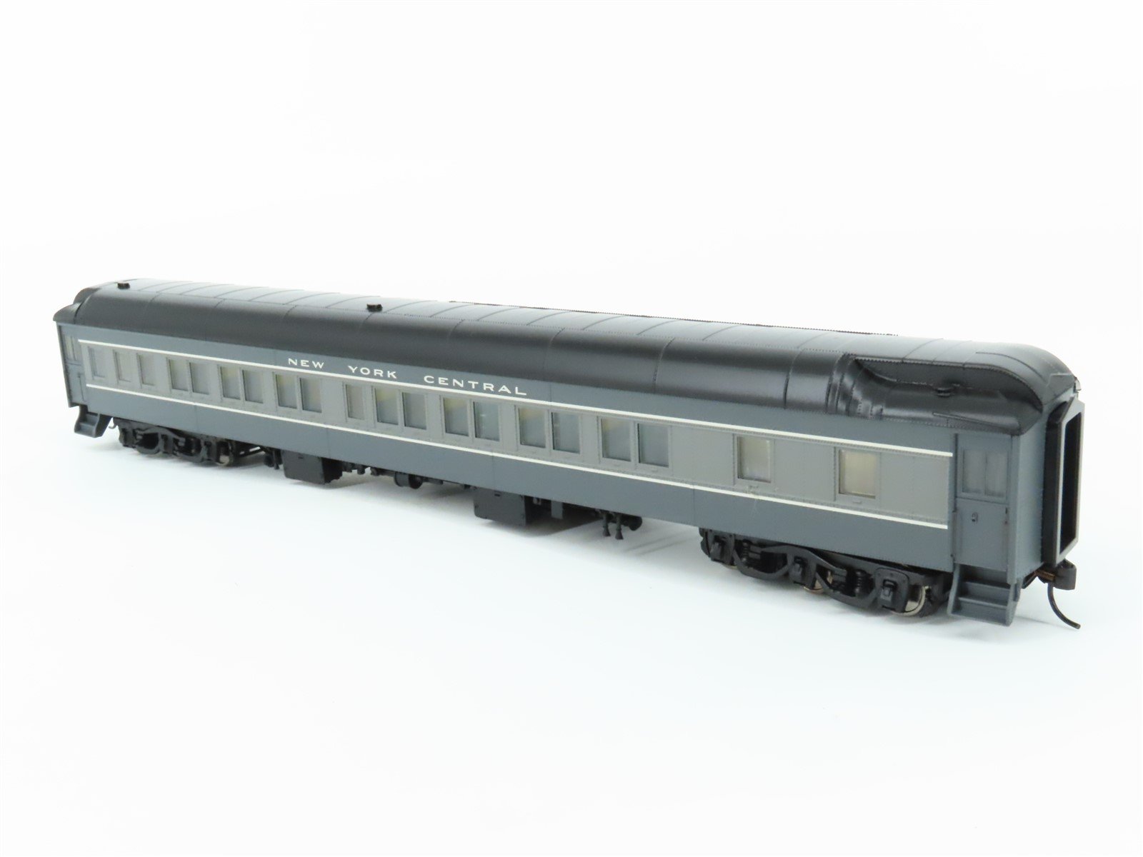 HO Scale Walthers 932-10057 NYC New York Central HW 8-1-2 Sleeper Passenger