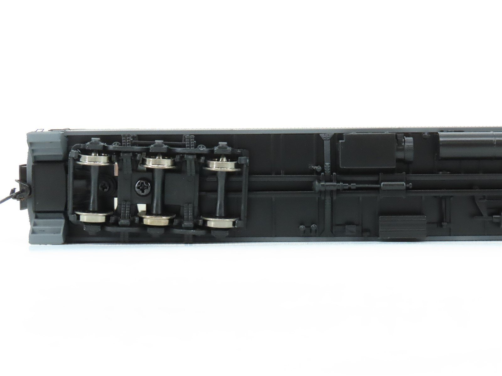 HO Scale Walthers 932-10057 NYC New York Central HW 8-1-2 Sleeper Passenger