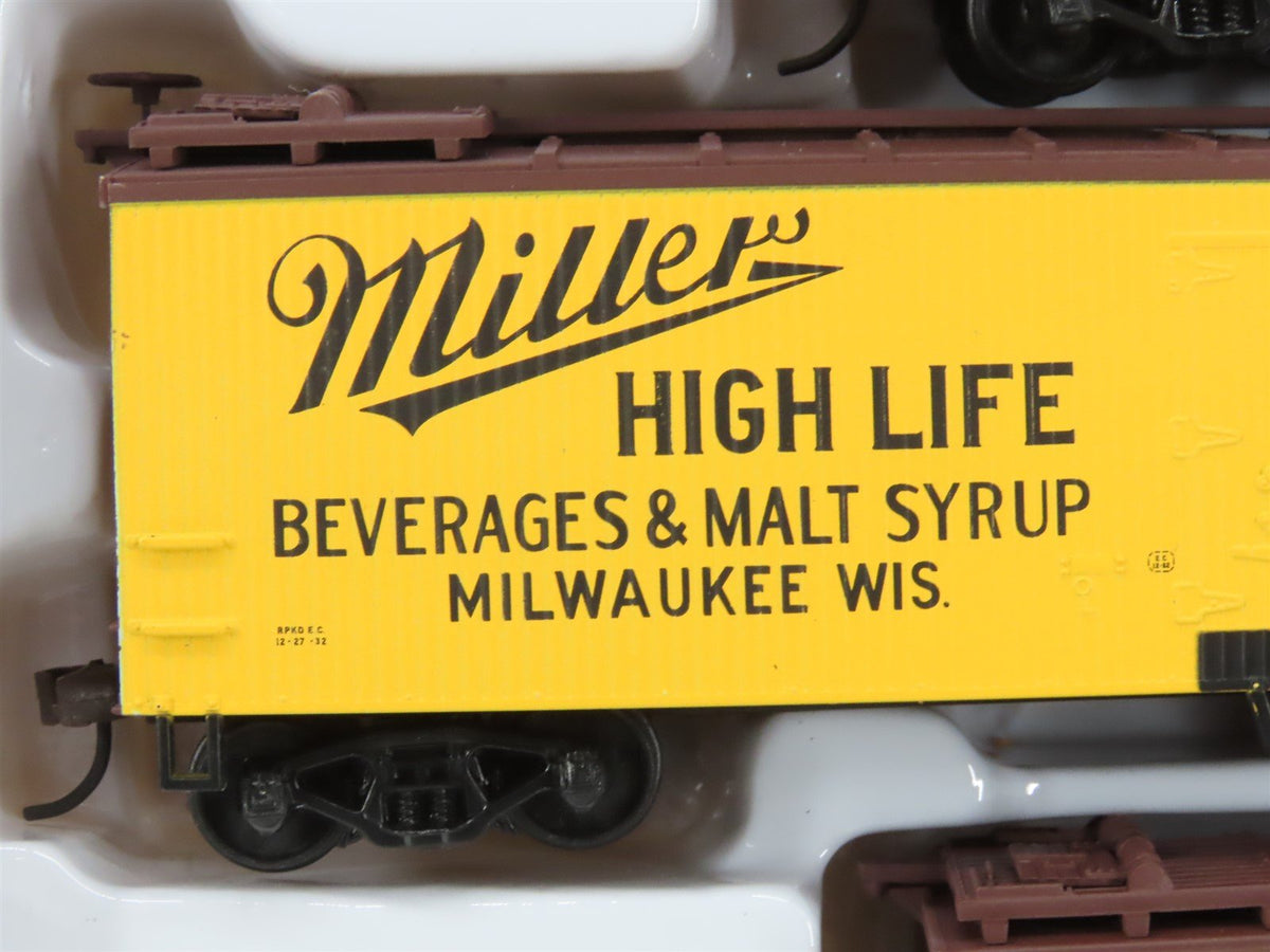 HO Scale Walthers 932-959 URTC Miller Brewing Company Ice Reefers 6-Pack