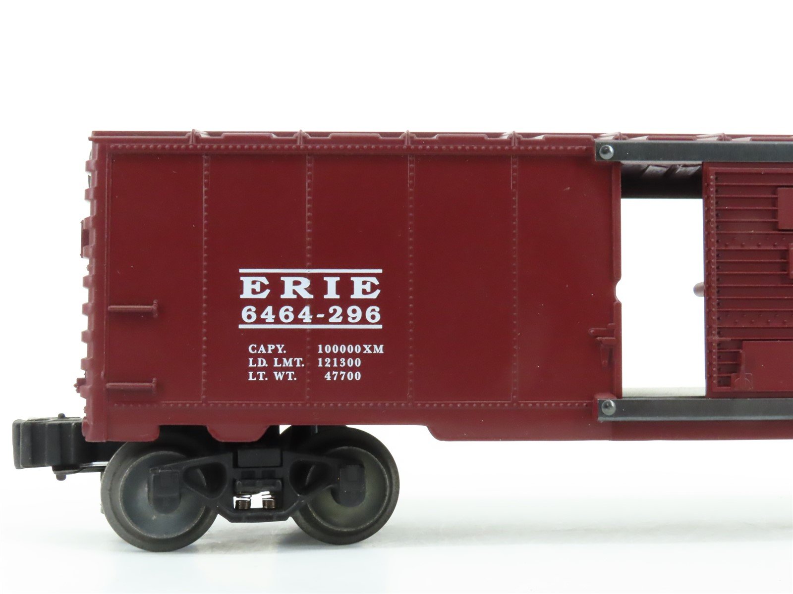 O Gauge 3-Rail Lionel 6-19283 ERIE Railroad Single Door Box Car #6464-296