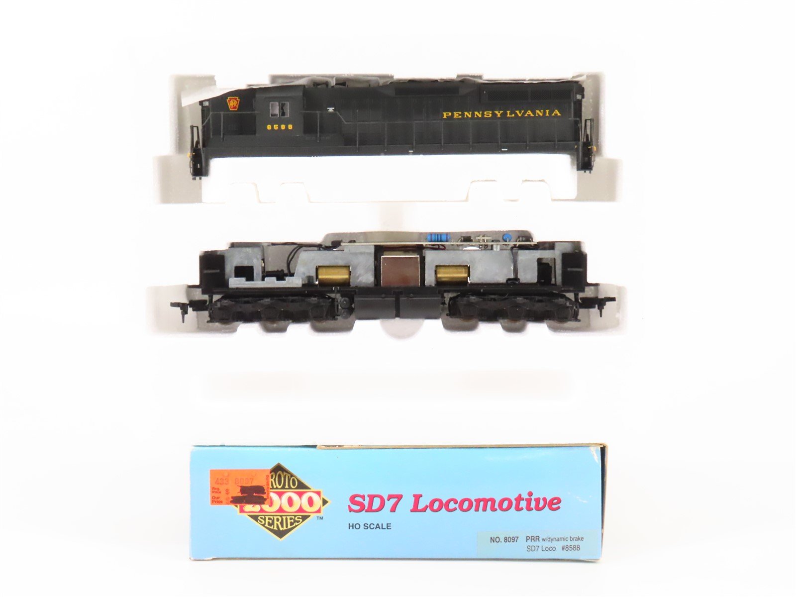 HO Scale Proto 2000 8097 PRR Pennsylvania SD7 Diesel Locomotive #8588