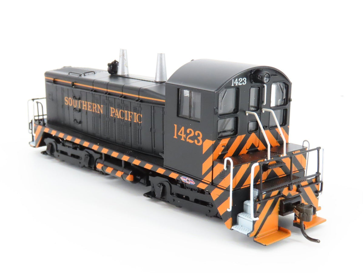 HO Broadway Limited BLI 1201 SP Southern Pacific EMD NW2 Diesel #1423 - Paragon2