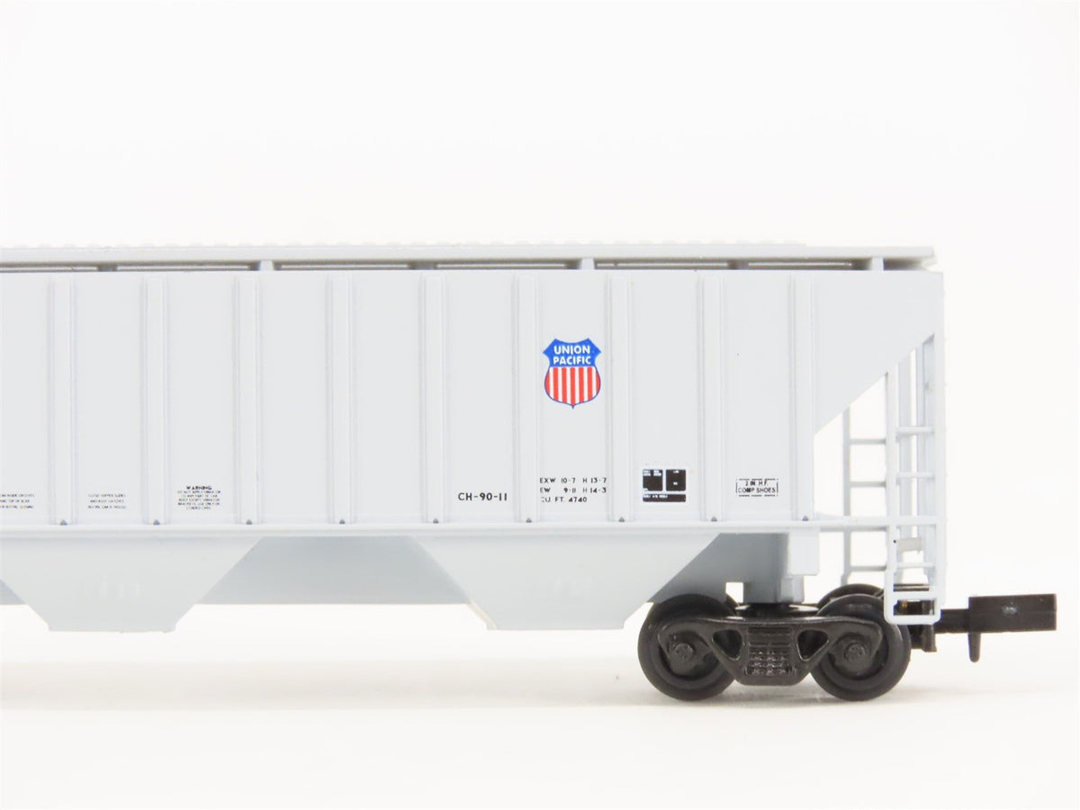 N Scale Red Caboose RN-15403 UP Union Pacific 3-Bay Covered Hopper 3-Pack
