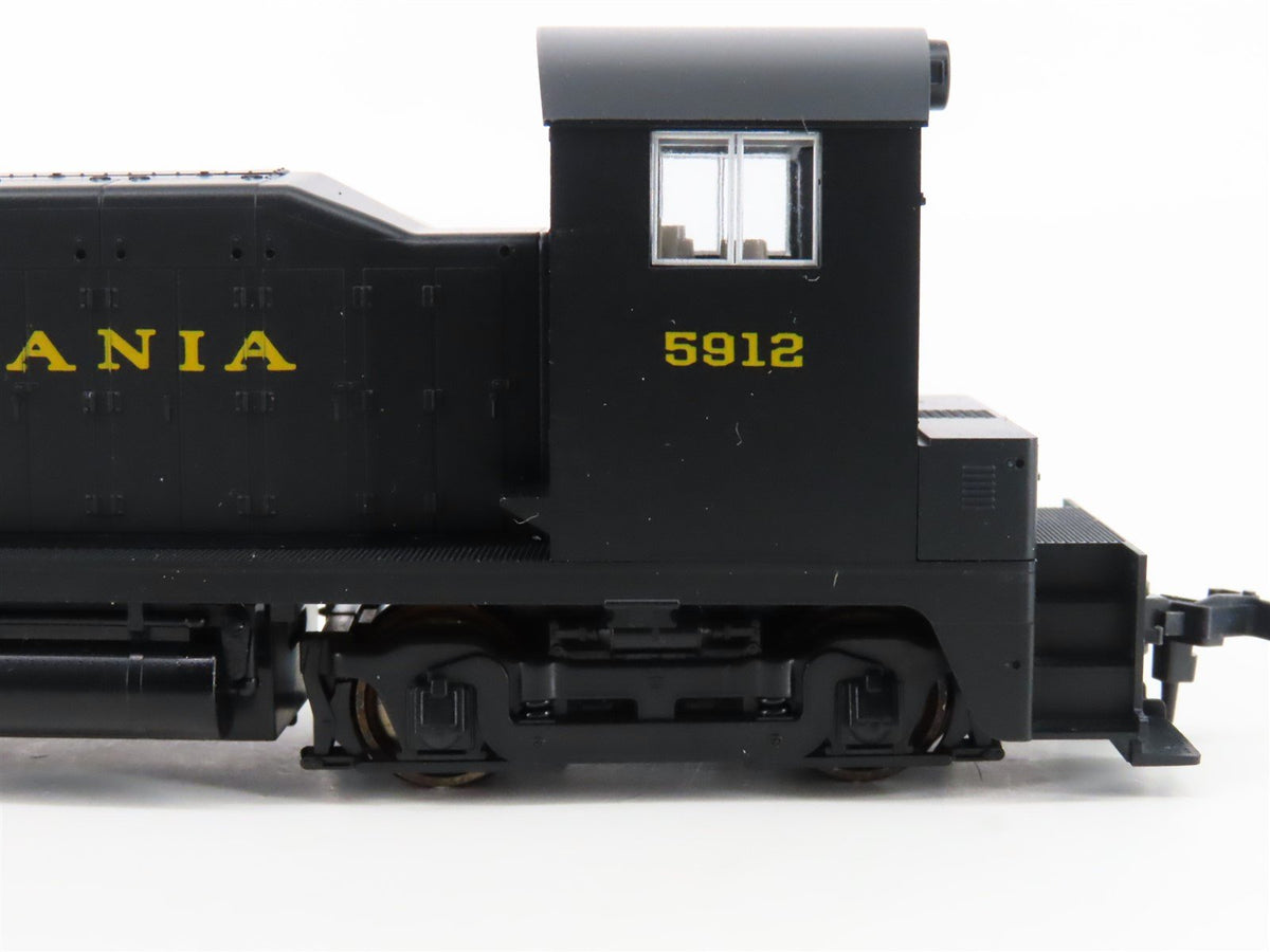 HO Scale KATO 37-108 PRR Pennsylvania NW2 Diesel Locomotive #5912