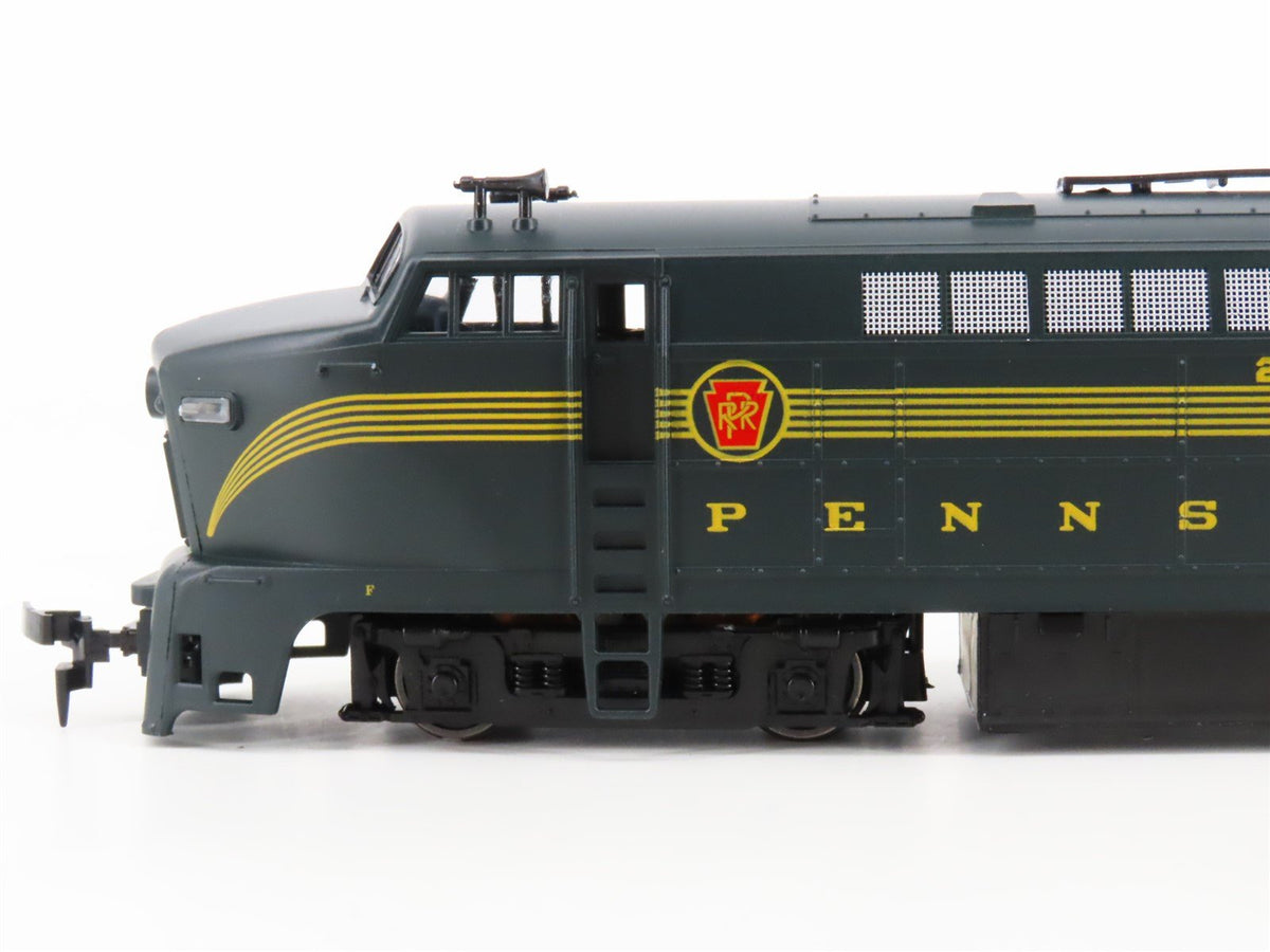 HO E-R Models 040-4106-1 PRR Pennsylvania Sharknose RF16A Diesel Loco #2006