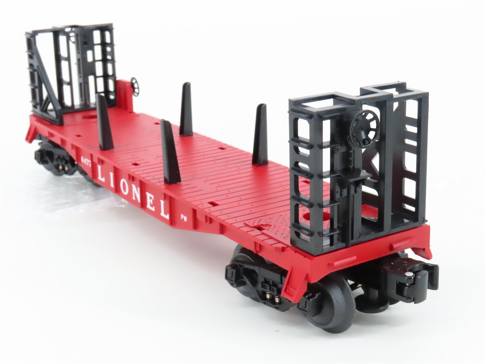 O Gauge 3-Rail Lionel 6-39435 Postwar Flat Car #6477 w/ Pipes