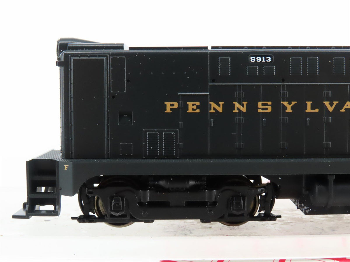 HO Scale Stewart 4704 PRR Pennsylvania Baldwin VO-1000 Diesel Loco #5913