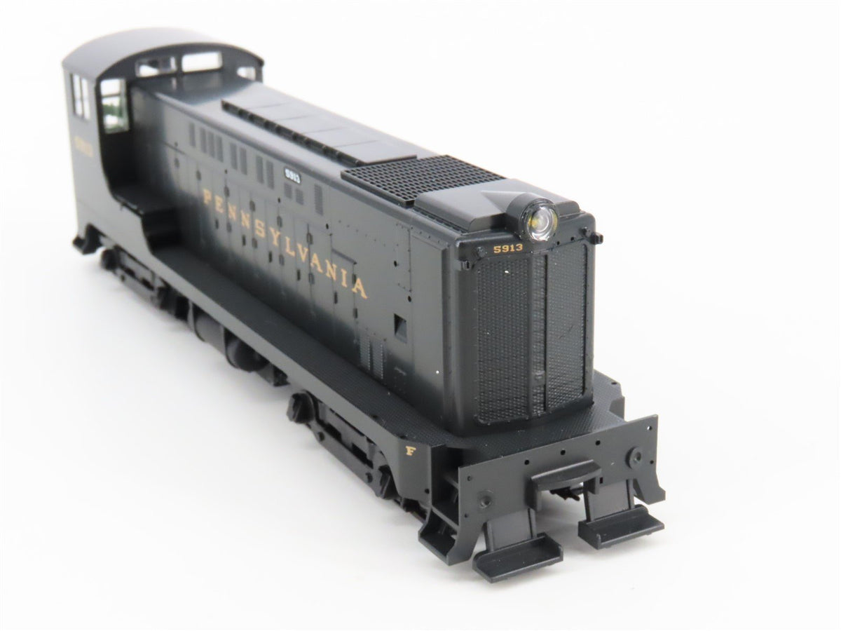 HO Scale Stewart 4704 PRR Pennsylvania Baldwin VO-1000 Diesel Loco #5913