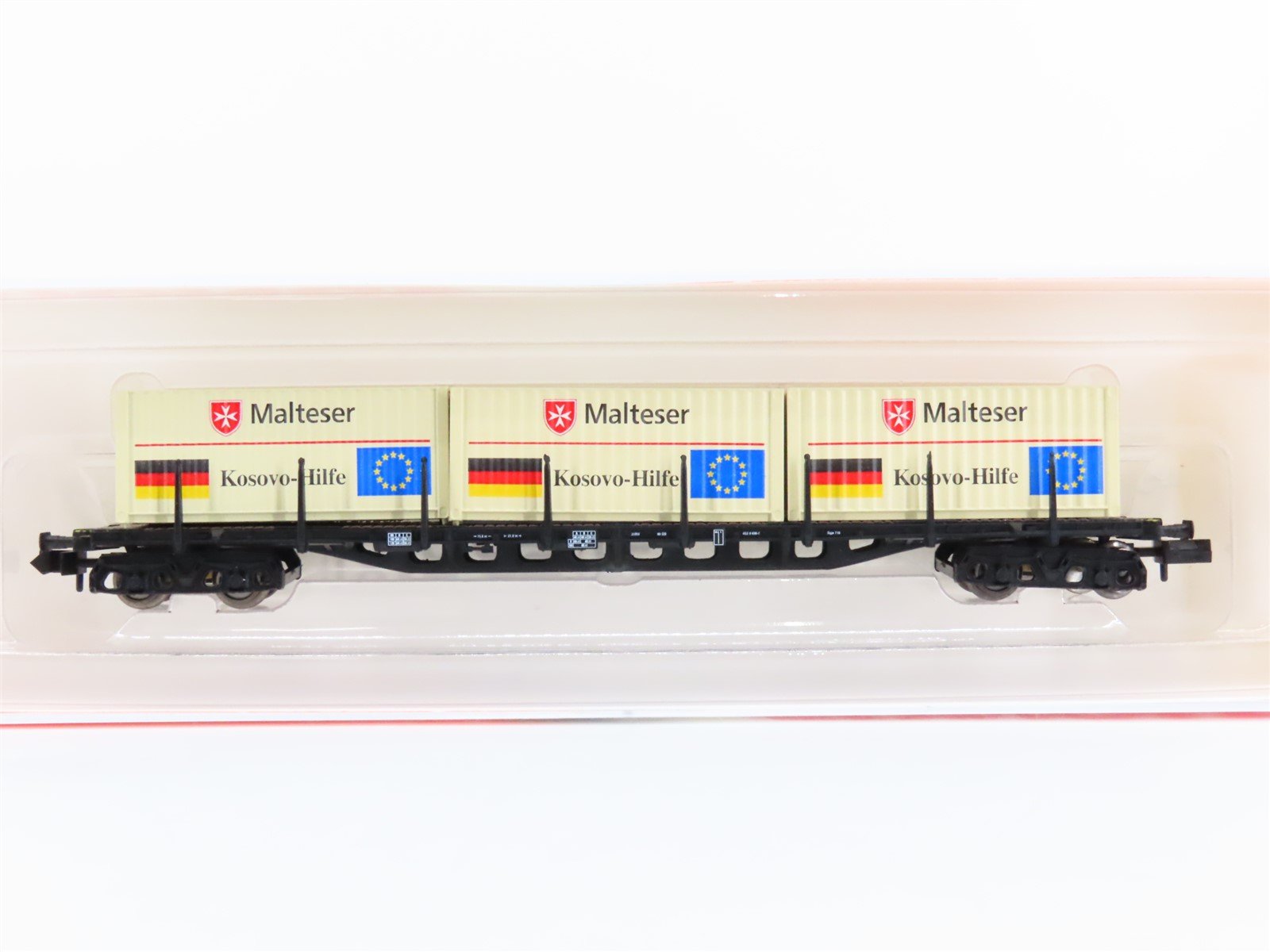 N Scale Arnold 4758 Malteser Kosovo-Hilfe Container Carrier Wagon