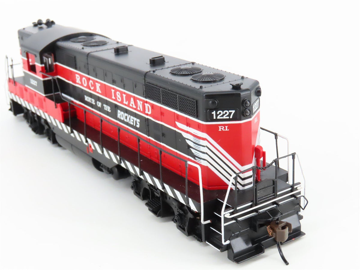 HO Bachmann 65603 RI Rock Island &quot;Rockets Route&quot; GP7 Diesel #1227 w/ DCC &amp; Sound