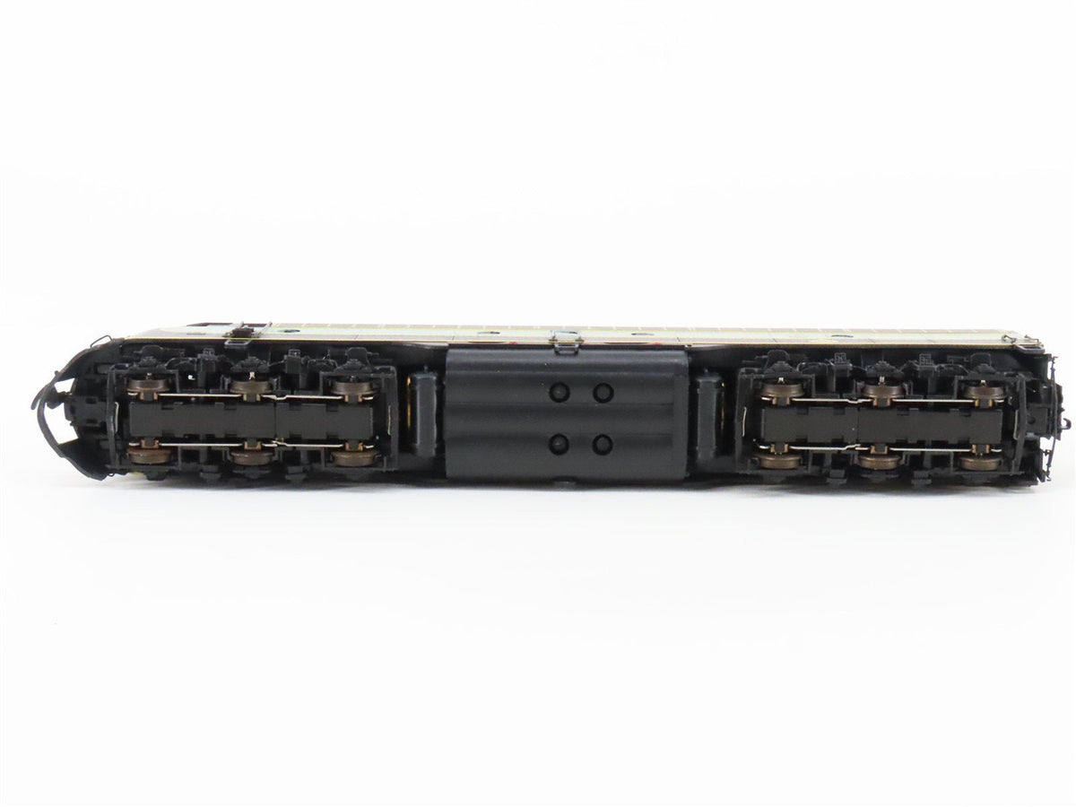 HO Scale Proto 2000 ERIE Railroad EMD E8/9 A/A Diesel Set #824/827