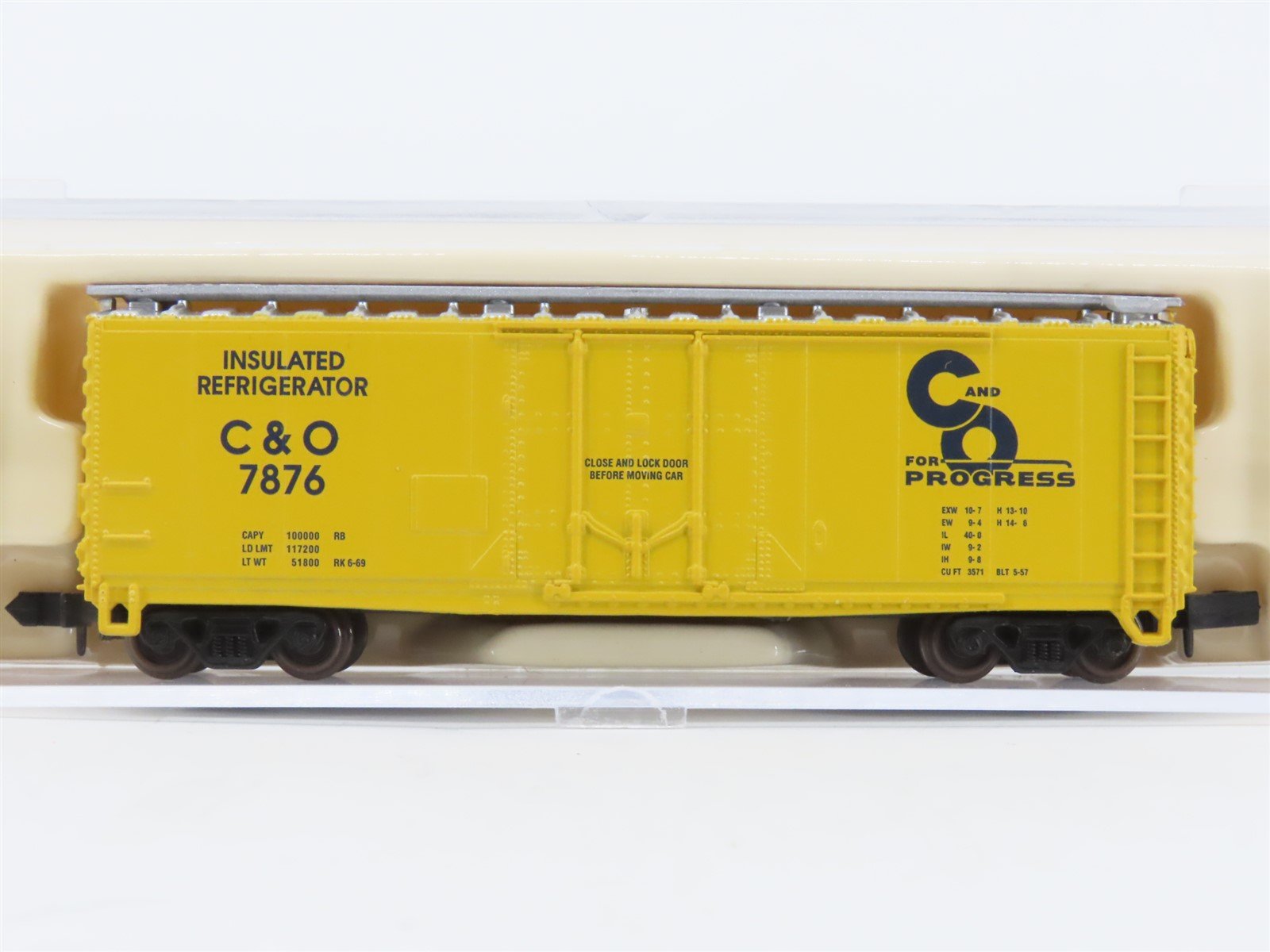 N Scale Atlas 33061 C&O Chesapeake & Ohio "Progress" 40' Plug Door Box Car #7876
