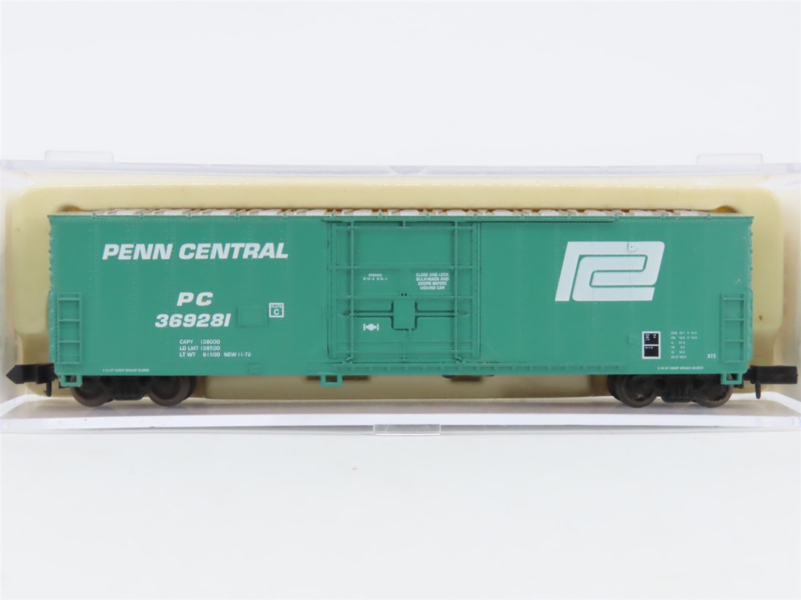 N Scale Atlas 33721 PC Penn Central 50' FGE Plug Door Box Car #369281