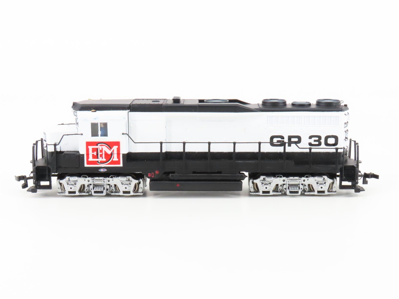 HO Scale Bachmann Spectrum GM Electro-Motive EMD GP30 Demonstrator Diesel #1962