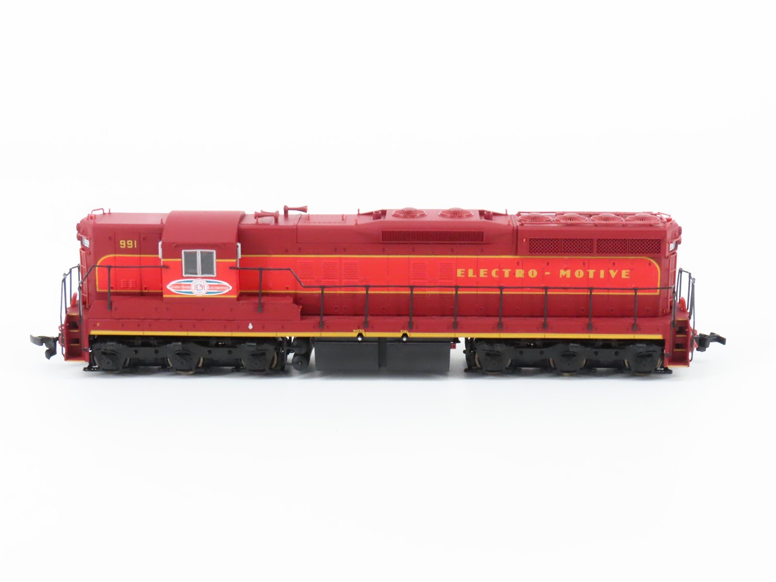 HO Scale Proto 2000 GM Electro-Motive EMD SD7 Diesel Demonstrator #991