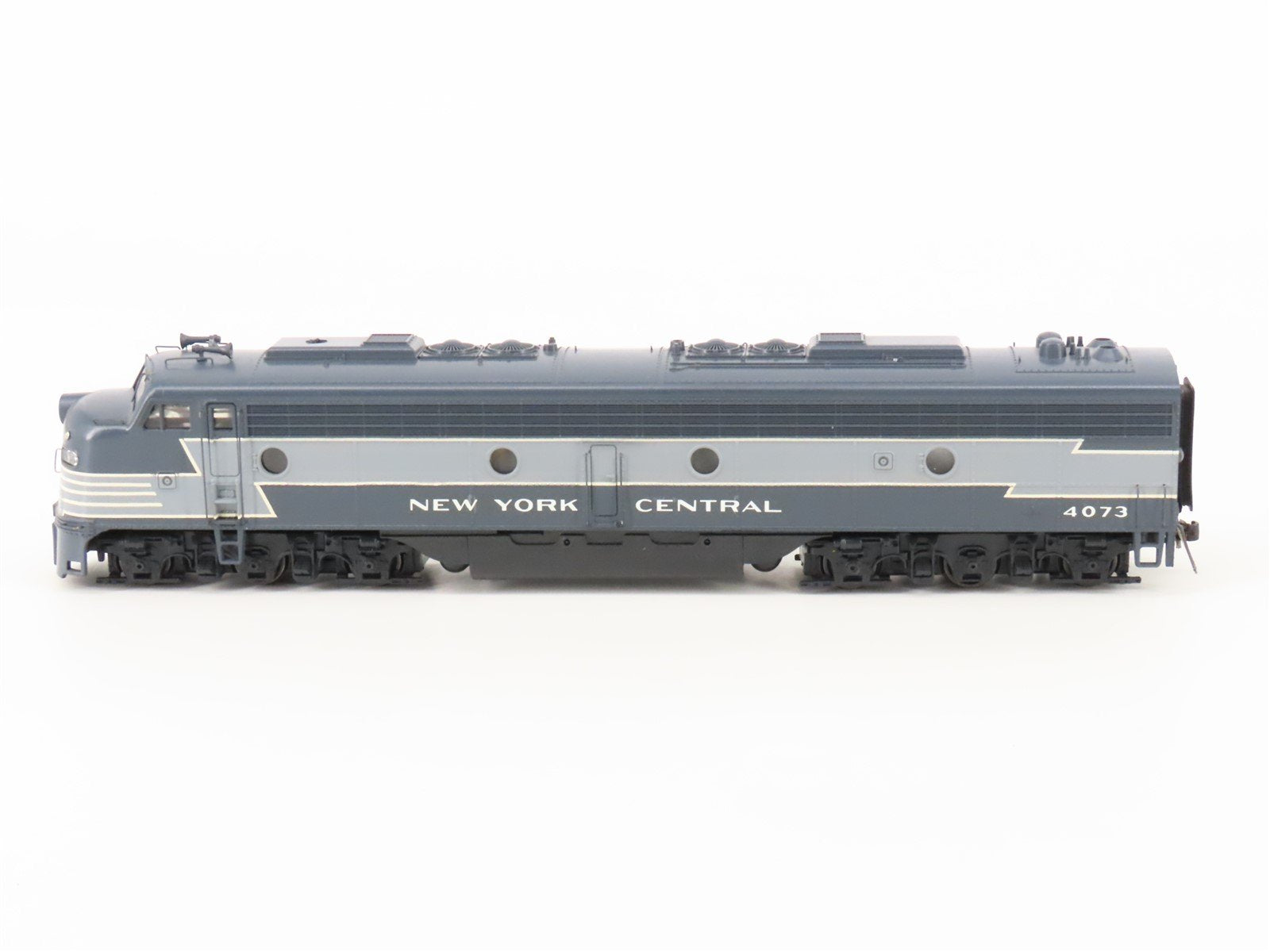 HO Scale Con-Cor NYC New York Central EMD E8A Diesel #4073 - Custom